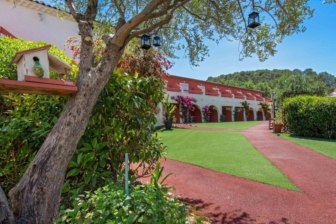 Les Pins Blancs En Provence Hotel Le Muy Exterior foto